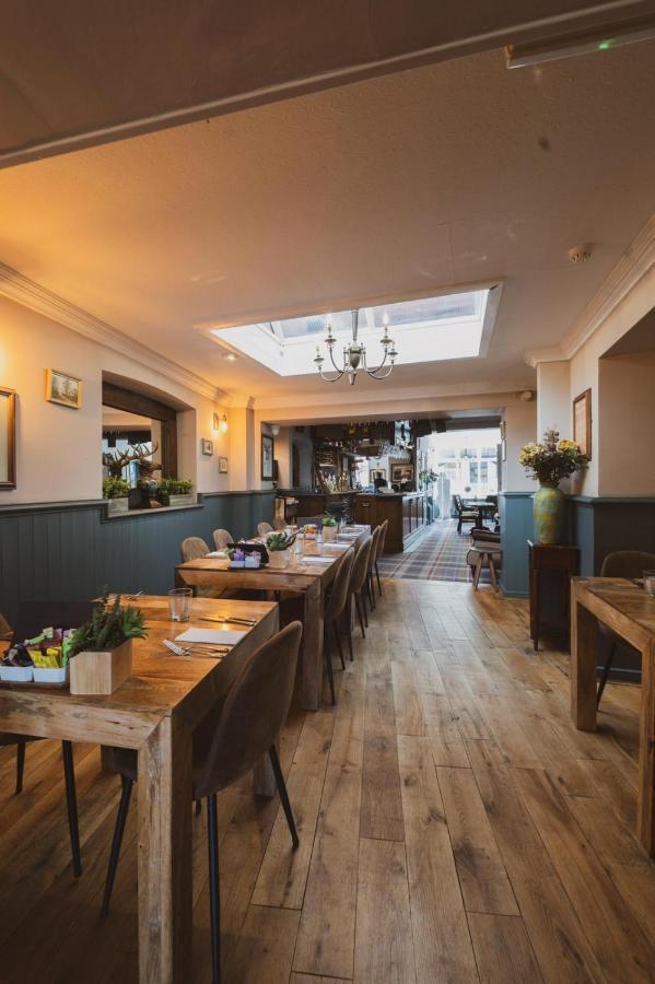 The Stag Hotel And Mailmans Arms Линдхорст Экстерьер фото