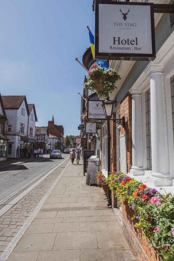 The Stag Hotel And Mailmans Arms Линдхорст Экстерьер фото