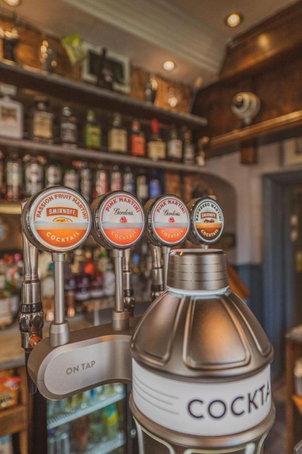The Stag Hotel And Mailmans Arms Линдхорст Экстерьер фото